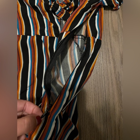 Garage Knot Front Romper - Picture 6 of 6